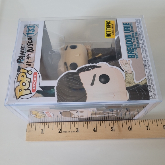 FUNKO POP ROCKS Panic At The Disco Brendon Urie Figure 133  w/ Box & Cover - Picture 9 of 13